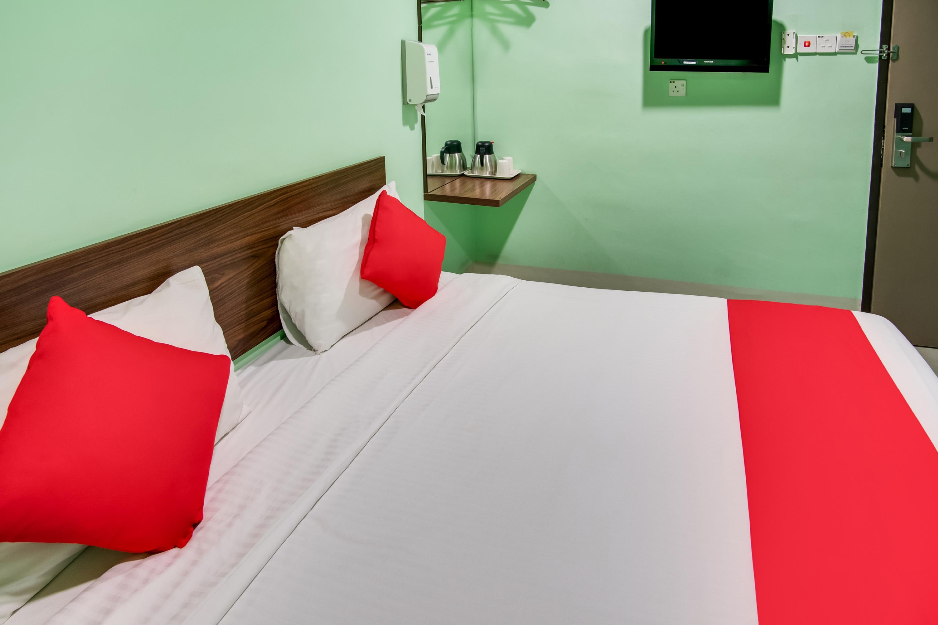 Oyo 89480 Dream House Hotel Skudai Exterior foto
